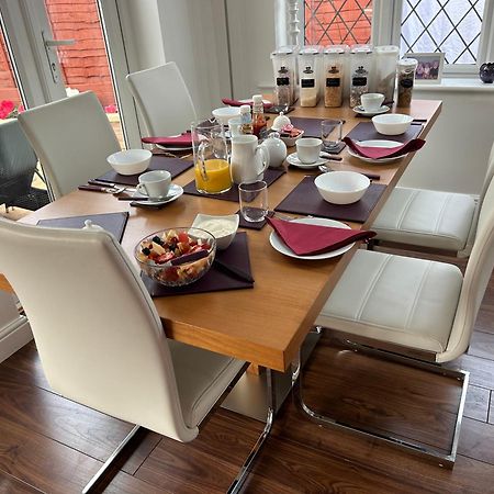 Ragged Hall Lane St Albans Экстерьер фото