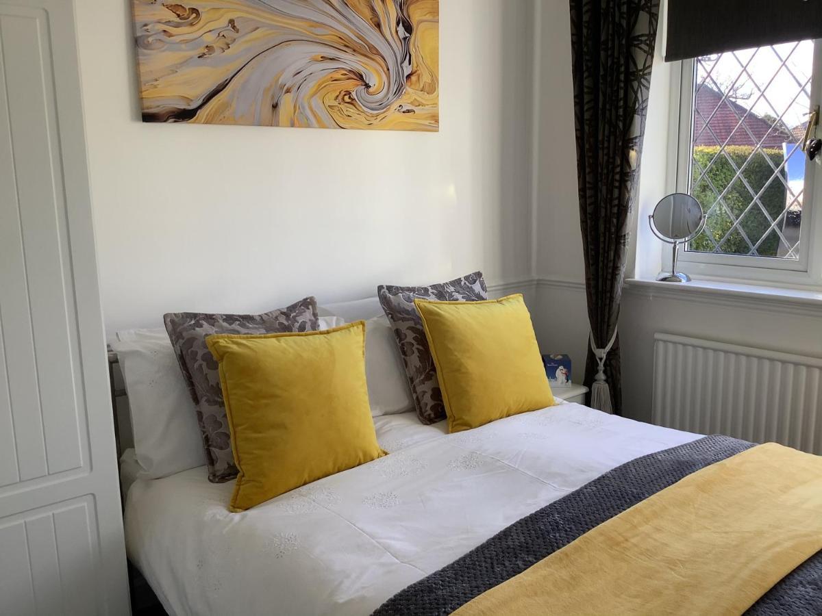 Ragged Hall Lane St Albans Экстерьер фото
